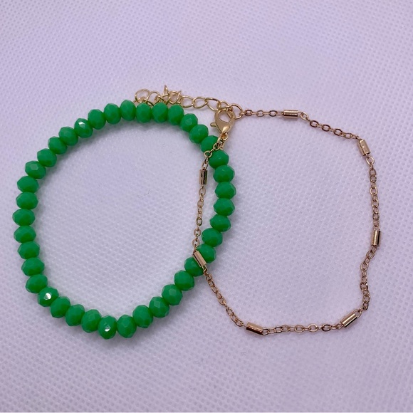 Chingona Green & Gold Beaded Letter Bracelet Set of 3 - Picture 5 of 5